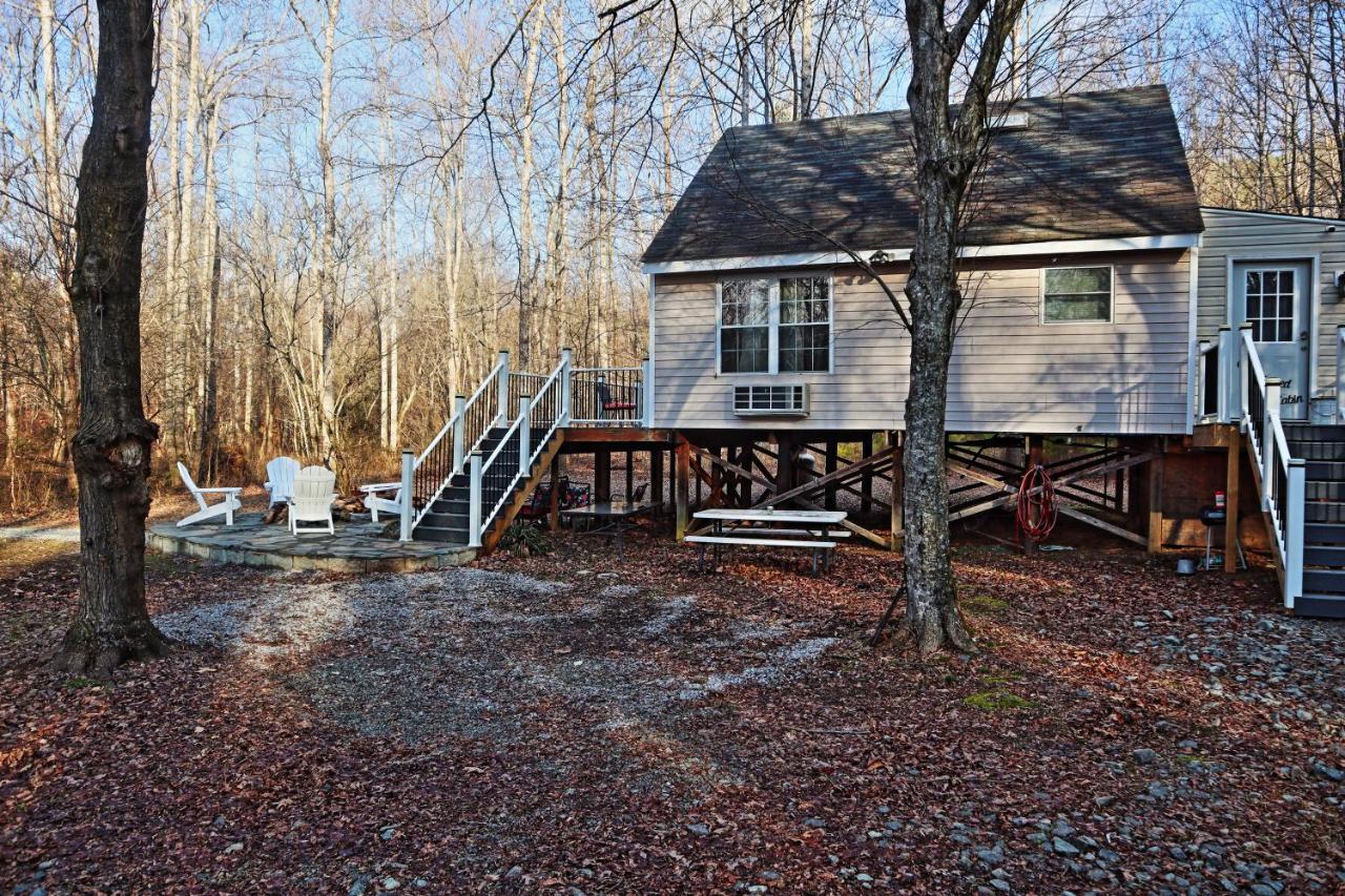 Our Private Wooded Cabin Chatham Buitenkant foto