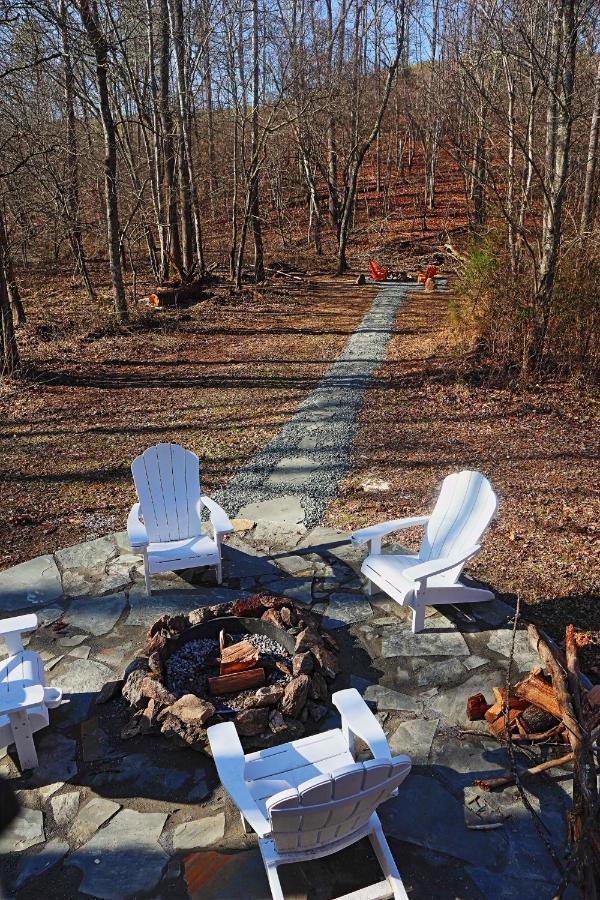 Our Private Wooded Cabin Chatham Buitenkant foto