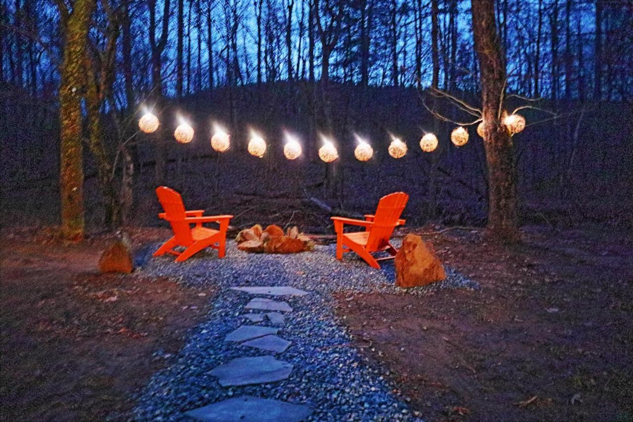 Our Private Wooded Cabin Chatham Buitenkant foto